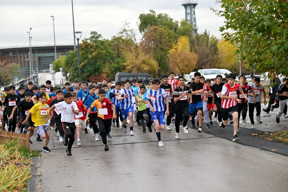 ALTINDAĞ’DA 29 EKİM COŞKUSU BAŞLADI