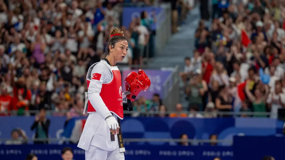 MİLLİ TEAKVANDOCU NAFİA KUŞ AYDIN DÜNYA ŞAMPİYONU