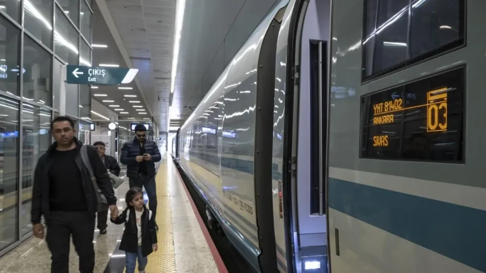 ANKARA YHT GARI 40 MİLYON YOLCUYA HİZMET VERDİ