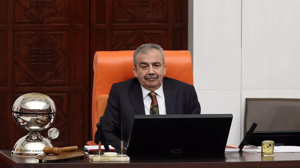SIRRI SÜREYYA ÖNDERE CERRAHİ MÜDAHALE