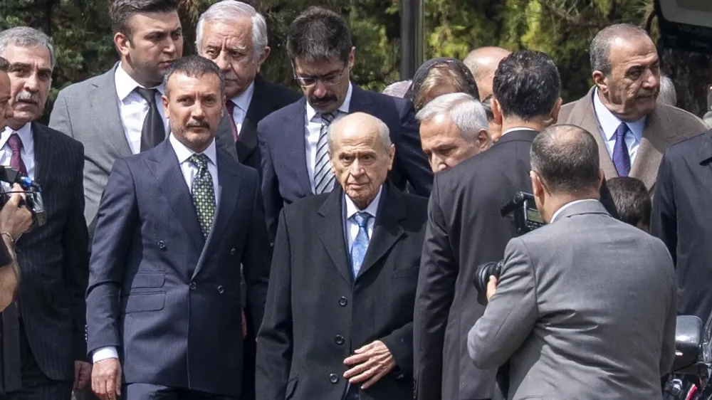 MHP Lideri Bahçeli: Tuz kokmuş, belediye yönetimi kokuşmuştur