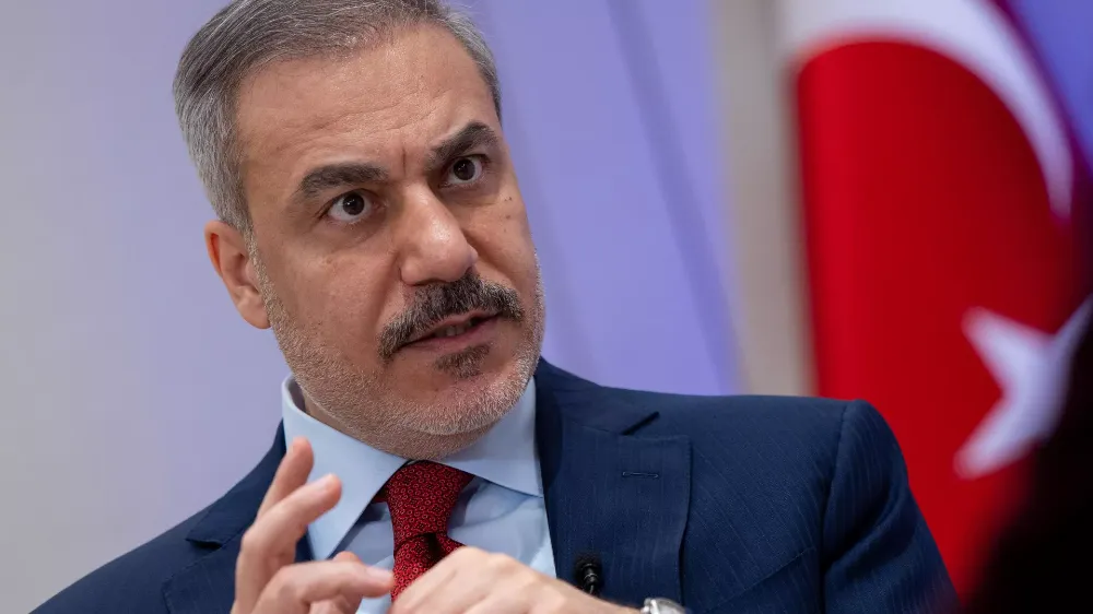 DIŞİŞLERİ BAKANI FİDAN