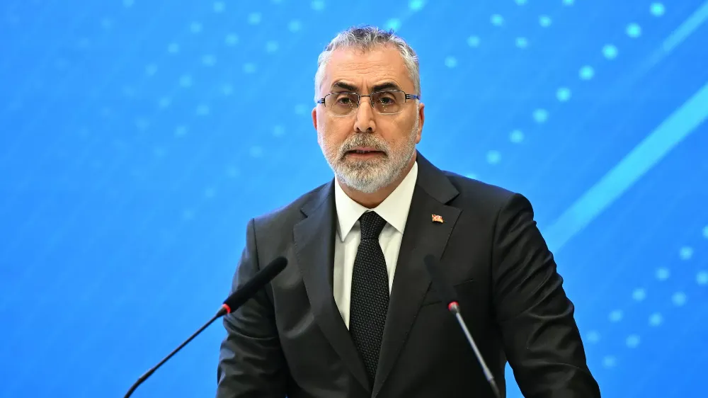 ÇALIŞMA VE SOSYAL GÜVENLİK BAKANI IŞIKHAN