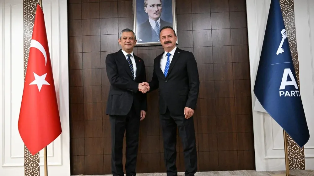 ANAYASA TARTIŞMALARI SİYASETİN GÜNDEMİNDE 