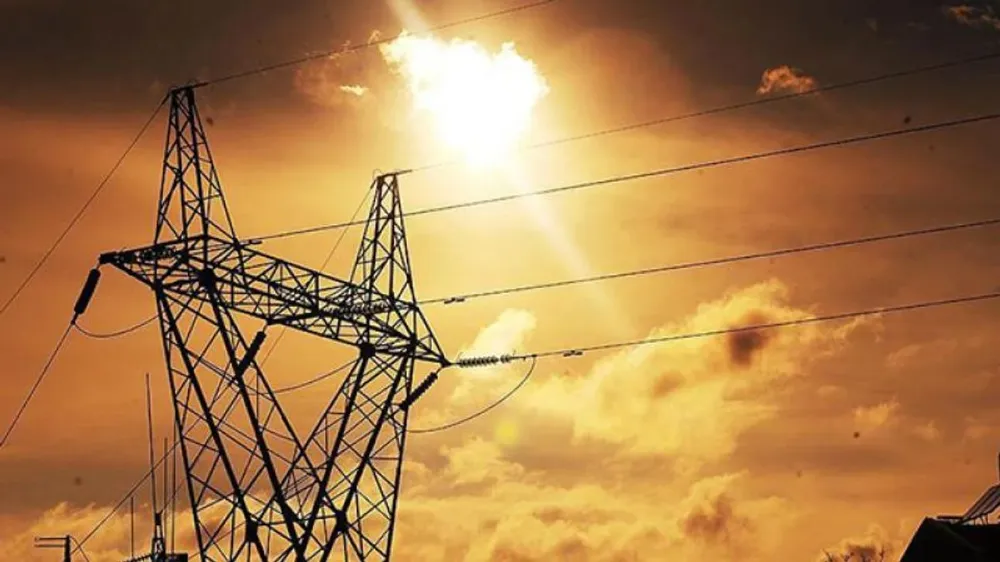 ELEKTRİK TÜKETİMİNDE TARİHİ ZİRVE 