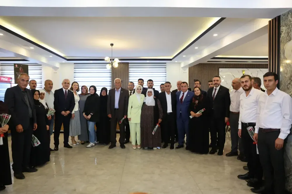 ŞEHİT AİLELERİNE TERÖRSÜZ TÜRKİYE ANLATILDI