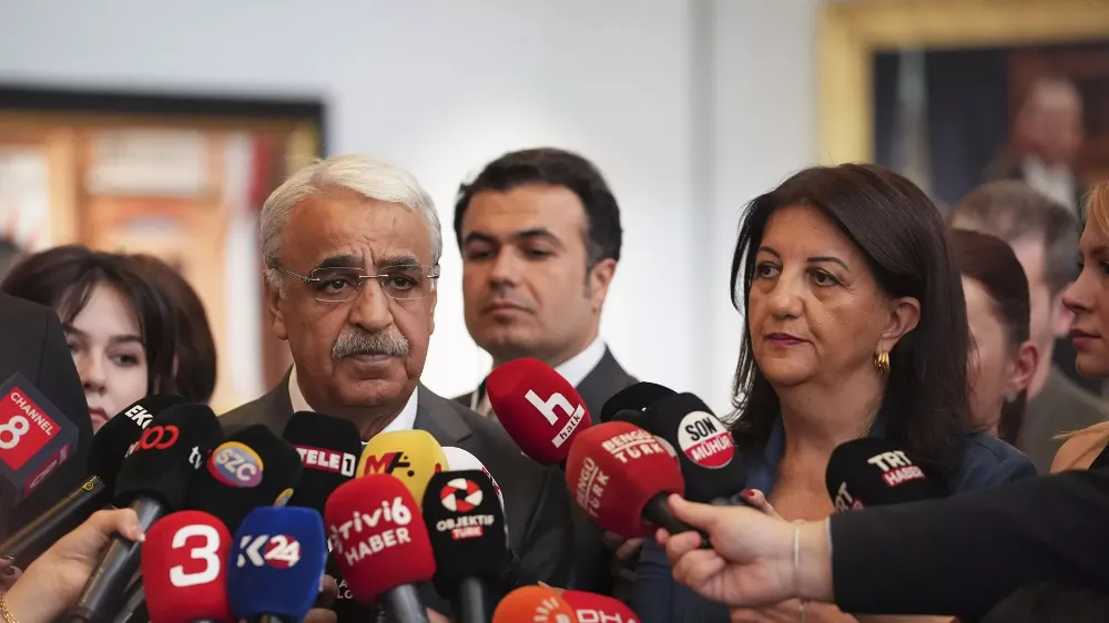 İMRALI ZİYARETİ SONRASI DEM PARTİ HEYETİNDEN AÇIKLAMA 