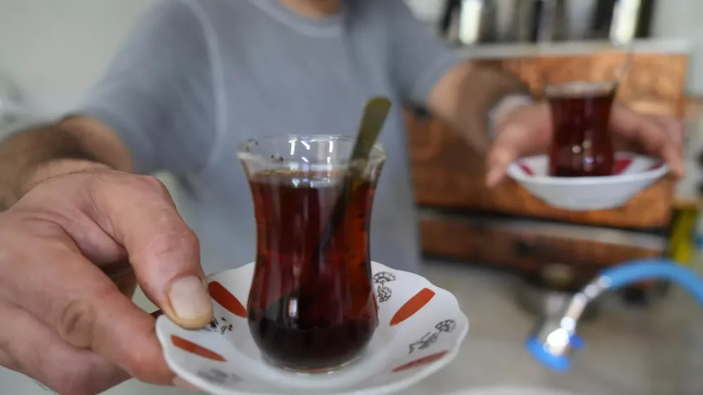 KURU ÇAY FİYATLARINA ZAM