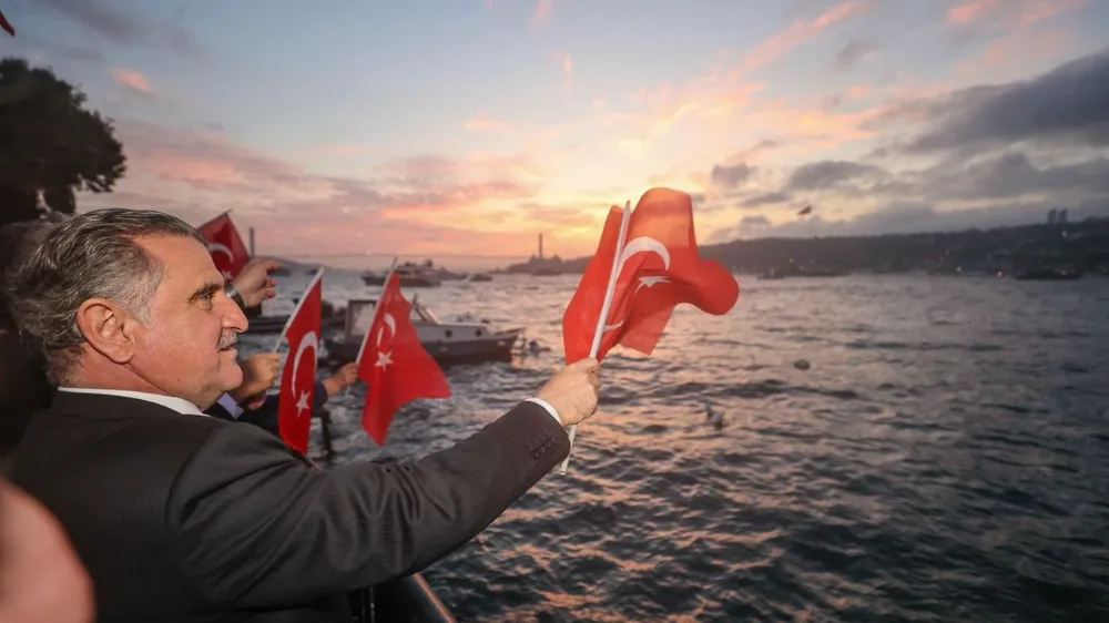 ZAFER HAFTASINDA ANLAMLI YOLCULUK