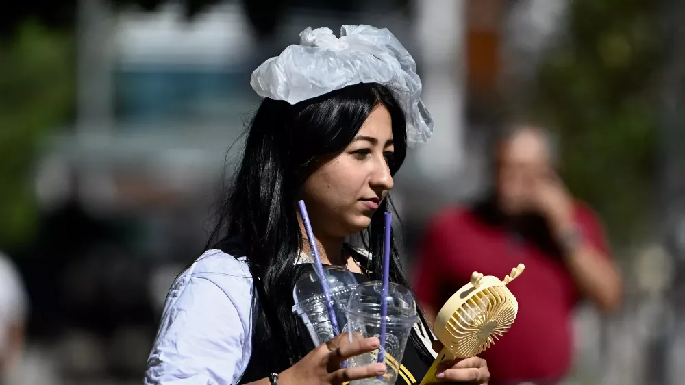 TÜRKİYE KAVRULDU
