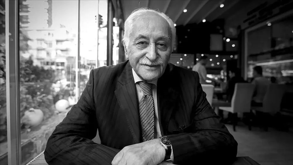 ŞAİR VE YAZAR BÜLENT BAKİLER VEFAT ETTİ